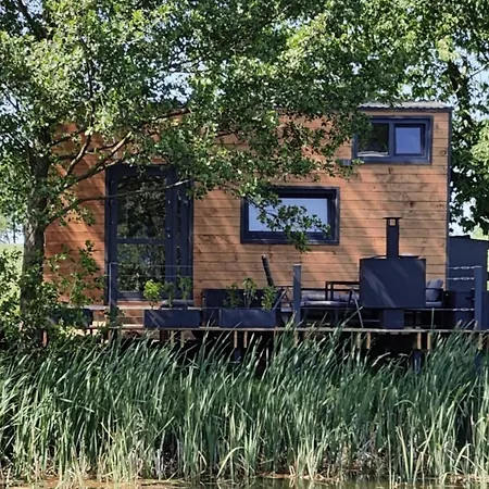 Hébergement de vacances Tiny House Am Naturteich Mit Grill & Kamin - Bis 5 Personen *