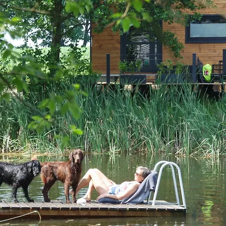 Tiny House Am Naturteich Mit Grill & Kamin - Bis 5 Personen Großharthau